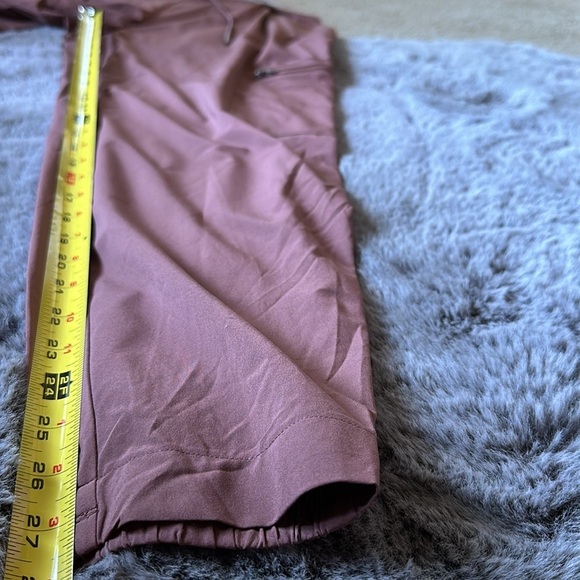 NEW Athleta Venture Pants Womens Size 6 Stretch Comfort Performance UPF Workout - Picture 11 of 11